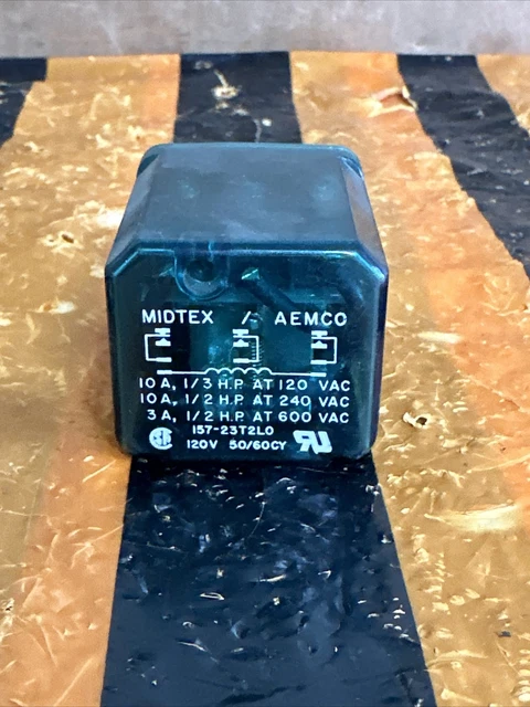 Midtex Aemco 157-23T2B8 120 V Pilot Relay 15723T2B8 used