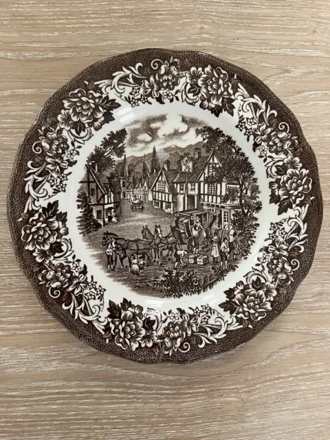 JG Meakin Royal Staffordshire Brown Stratford Stage dessert plates 7”