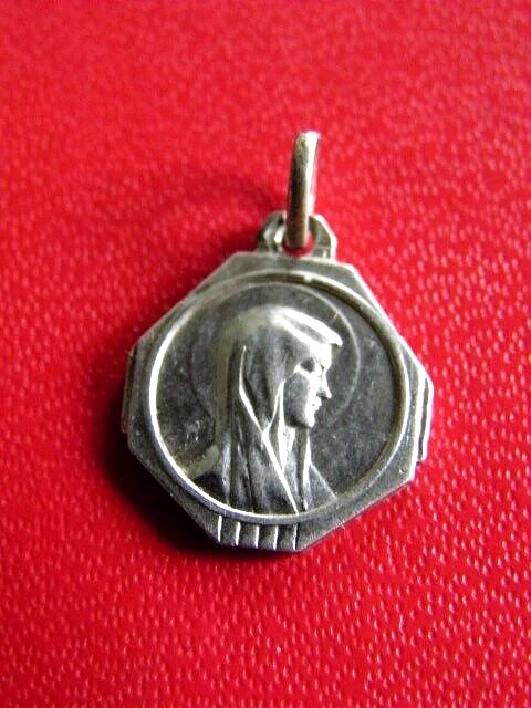 Medaille Religieuse Ancienne. Notre Dame De Lourdes. Argent/Silver.