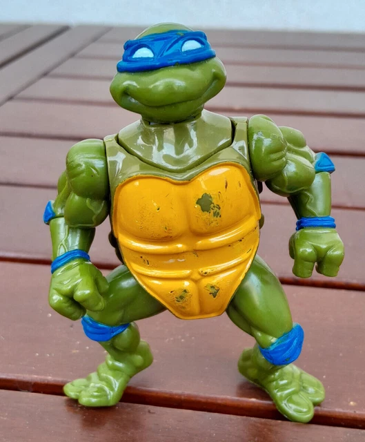 TMNT Leonardo Action Figure Classica – 16 Cm Con 34 Punti Di Articolazione, Edizione Anni 80 - 2