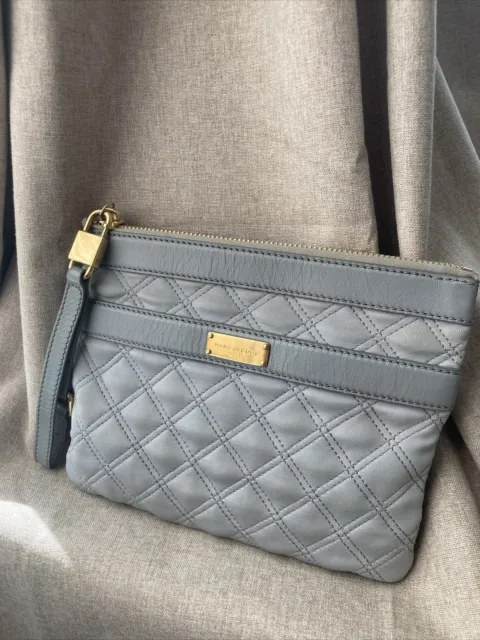 MARC JACOBS Quilted Gray Knit Leather Wristlet/Clutch Makeup Made In Italy