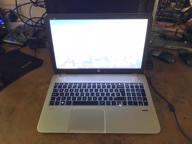 HP ENVY 15 Laptop (15-J151EA) AMD A10 APU 8GB RAM 500GB, Beats