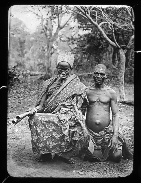 Verre Lanterne Magique c. 1900 Ethnique - Fétiches Dahomey - 33