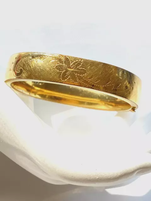 Vintage 12K Gold Filled Wide Florentine Floral Etched Hinged Bangle Bracelet