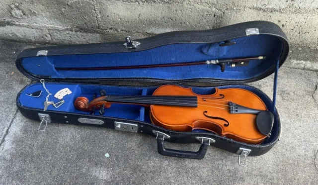 Skylark Beginners Violin MV:009 With Hard Case & Bow Used see pics