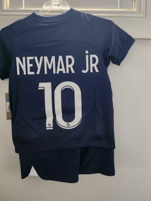 Neymar Jr PSG Soccer Kit (Kids Sizing) Need gone ASAP!!!