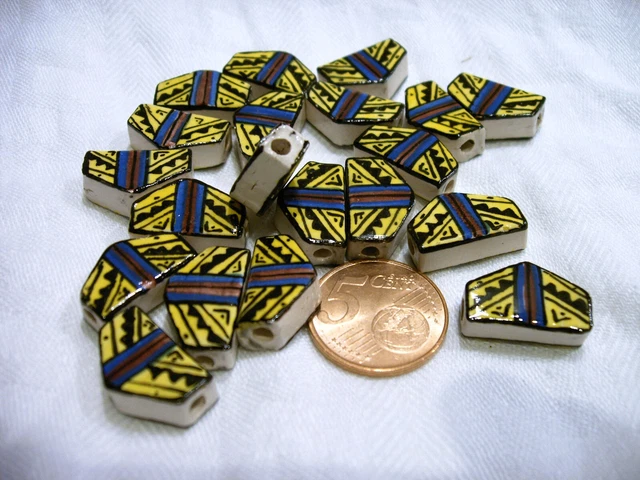 20 Keramik Perlen Peru 20 mm gelb schwarzes Muster Reggea Rasta Schmuck basteln