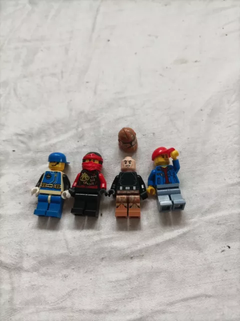 LEGO Minifigure lot de 4 bon état Star Wars et autres