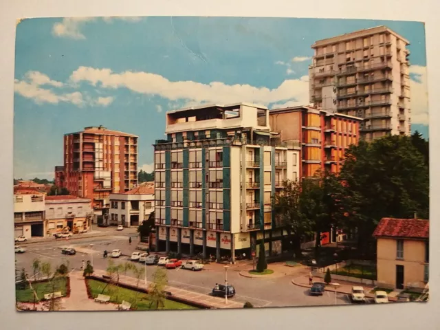 Seregno (Milano). Piazza Risorgimento.