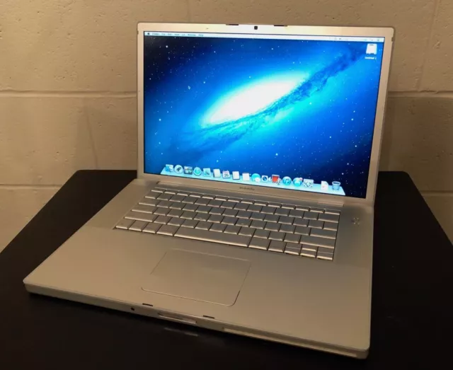 Apple 15" MacBook Pro 4,1 A1260 2008 2.4GHz / 128GB SSD / 2GB / 8600M GT #4 Apple 15" MacBook Pro 4,1 A1260 2008 2.4GHz / 128GB SSD / 2GB / 8600M GT #4