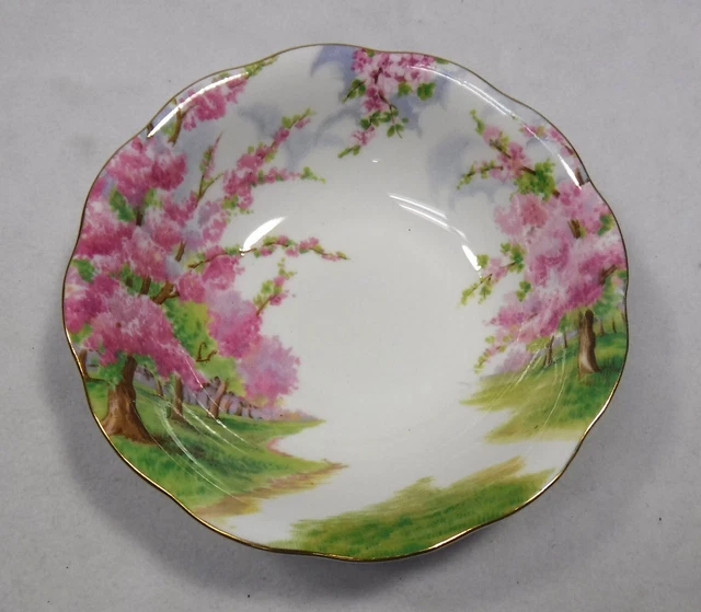 ROYAL Albert china BLOSSOM TIME pattern Fruit, Dessert or Berry Bowl - 5-1/2"