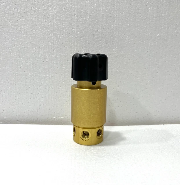 Aqua Environment Model 415-5000 Psi Regulator Scuba