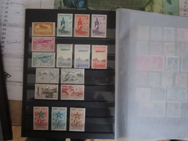 Maroc  lot de 16 timbres PA  neufs** en majorité. Cote 24 €. TTBE.