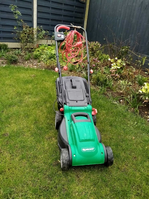 QUALCAST ELECTRIC LAWN Mower 10.50 PicClick UK