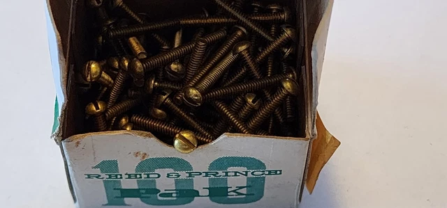 Lot of 102  Vintage Brass machine Screws #4-40  1"  Round  Head Slotted 4.4 oz