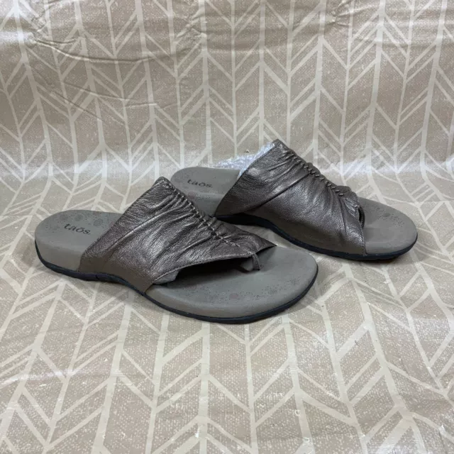 Taos Gift 2 Womens 10 Pewter Casual Comfort Slide Flip Flop Thong Sandals