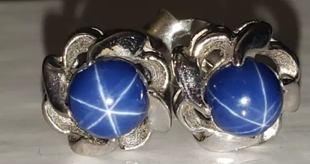 14k White Gold LInde Blue Star Sapphire 5mm SIze Swirl Design Stud Earrings 2.6g
