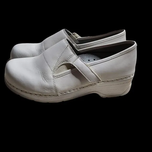 Klogs Women's White Leather Nursing Walking Clogs w/Adustable Straps Size 8W