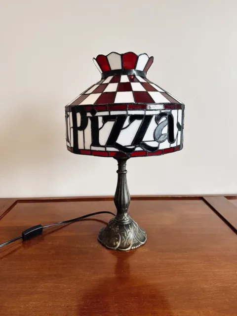 New in box Pizza Hut tiffany style stained glass table lamp Reto 80’s 90’s