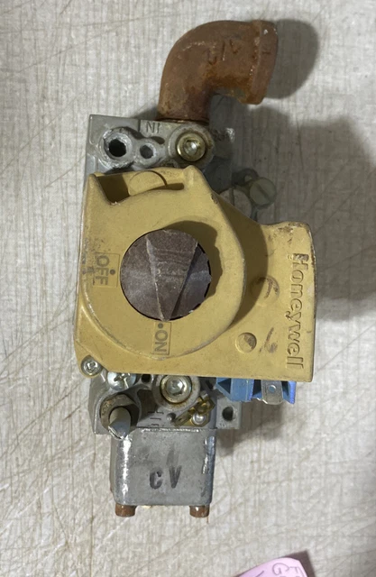 Honeywell Furnace Control Gas Valve VR8204A2191 VR8204A 2191