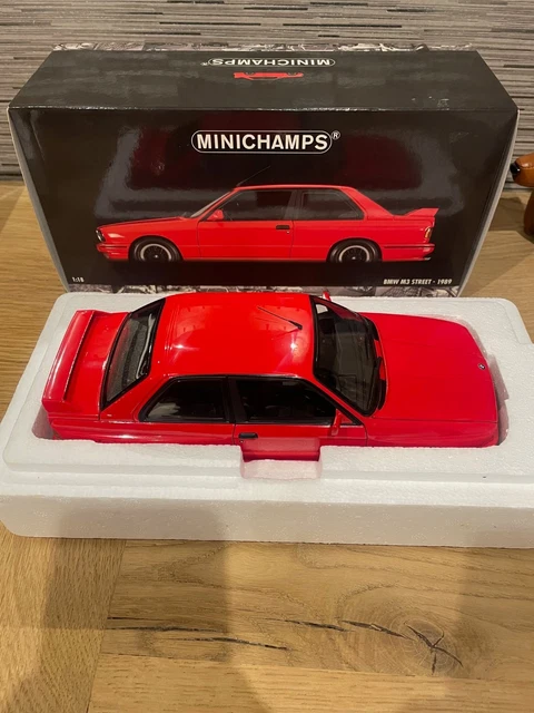 Bmw Miniature MINICHAMPS 1/18 BMW M3 GTR Street 2001 – Voiture