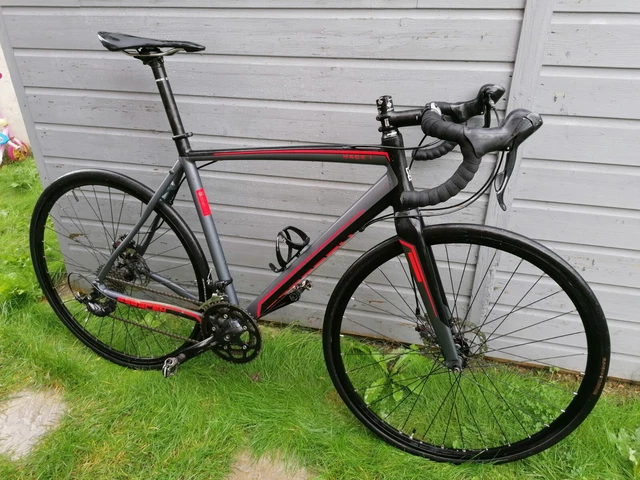 Saracen urban cross deals