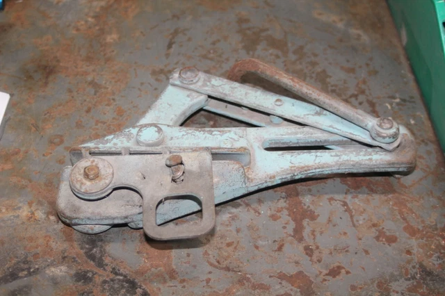 Klein Tools Chicago Grip for Bare Cables .3-.5 1656