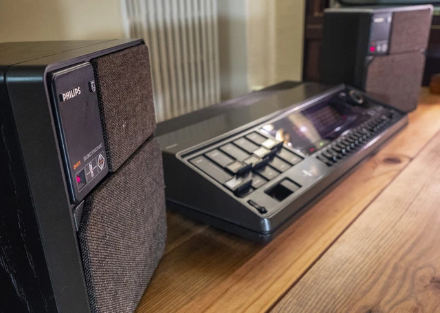 SCV audio dynamic speaker controller model 900