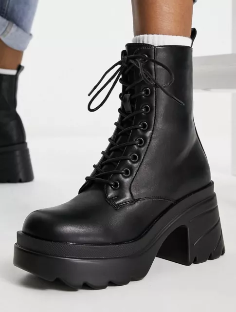 Truffle Collection Boots Chunky Heeled