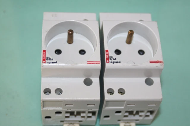 Prise électrique Legrand Galion 2 – 2P+T – Neuf De Stock (sans Emballage)