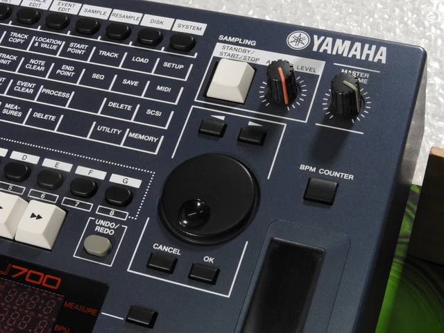 Yamaha SU700 séquenceur d'échantillonnage d'usine musicale excellent + mémoire de travail 34 Mo 5