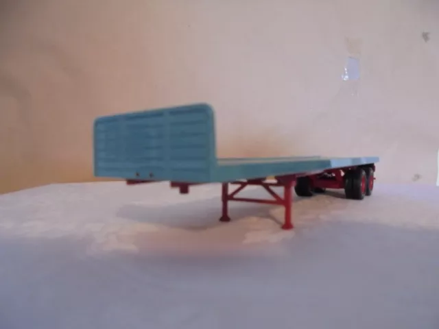 Corgi Truck - 1.50 Scale Tandem Axle Flatbed Trailer  " Plain Blue "