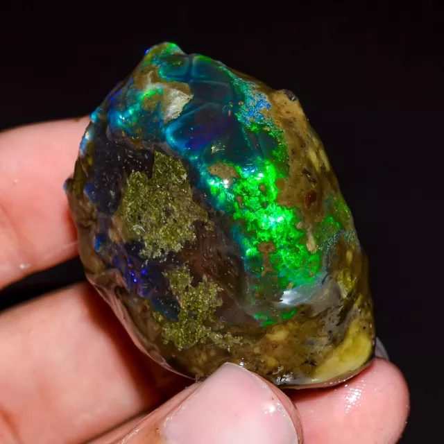 Opal rough Welo Feu Noir Brut ethiopian Cristal Pierre Précieuse 152 CT