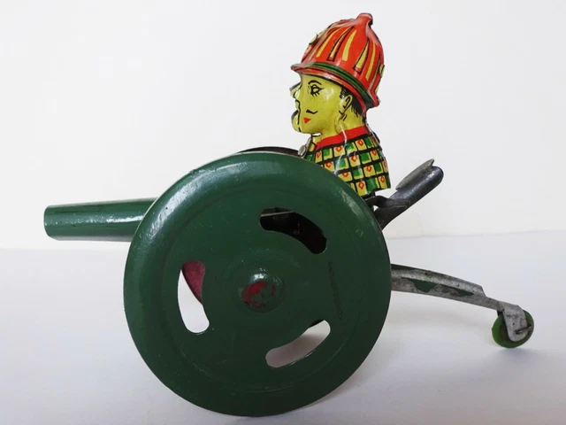 Ancien Jouet Bateau De Guerre – Tôle Lithographiée – Canon – Style Penny Toy – KK