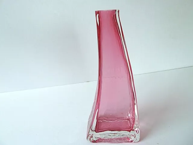 VINTAGE ART GLASS CRANBERRY CASED CHIMNEY VASE--19cm TALL