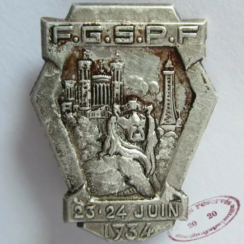 Insigne FGSPF Fédération Gymnastique Sportive des Patronages de France juin 1934