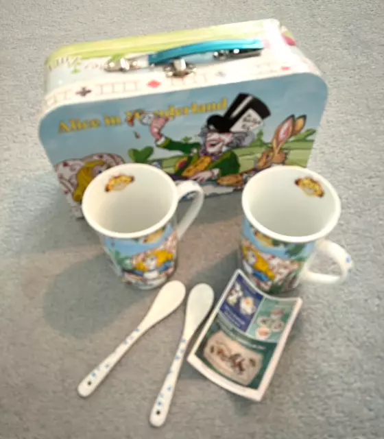 Paul Cardew boxed 2 mug and spoons set Alice in Wonderland 2010  Mad Hatter tea