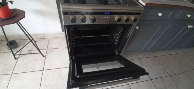cuisinière induction marque signature 