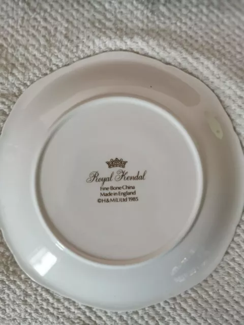 Royal Kendal Plate 1985 Robin Plate 2