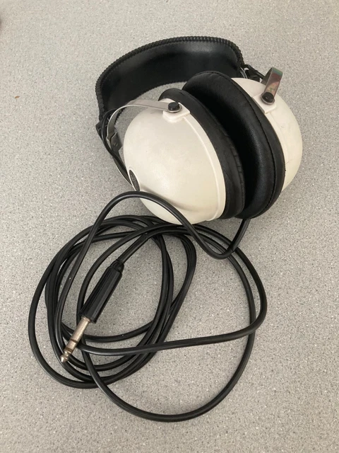 PIONEER SE-20A JAPAN Ohm White Headphones Tested Working VGC