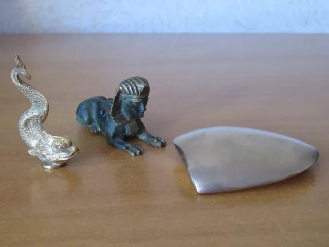 Lot De 2 Objets De Vitrine + 1 Presse-Papier En Bronze