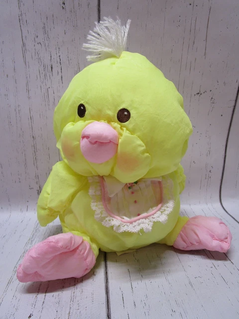 Vintage Fisher Price Puffalump Stuffed Yellow Duck  #8010 1986 Bib Chick