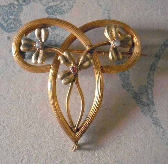 Broche Vintage Plaquée Or - Bijou Ancien Occasion, Parfait Pour Un Style Rétro