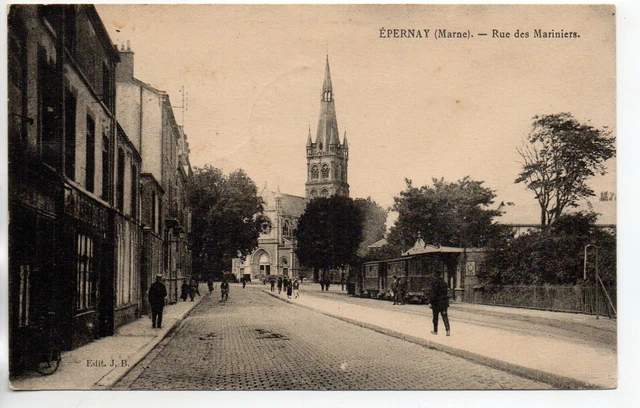 EPERNAY - Marne - CPA 51 - tramway CBR - train tram rue des Mariniers
