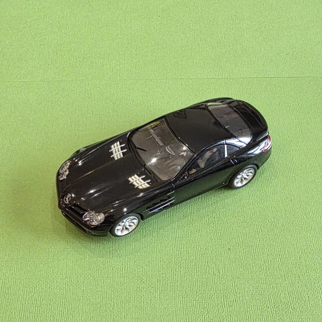 Building a Tamiya Mercedes Mclaren SLR 722 Edition