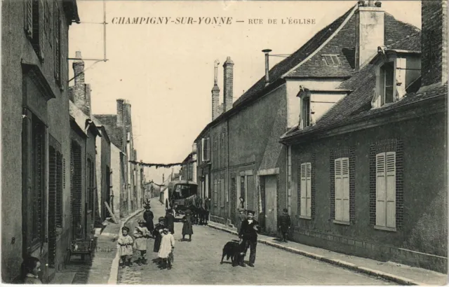 CPA CHAMPIGNY-sur-YONNE Rue de l'Église (978130)