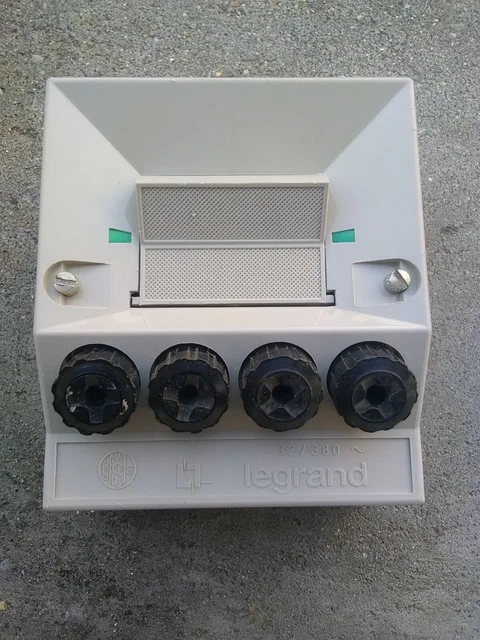 Interrupteur sectionneur 40A 4 pôles 400V Legrand 406480