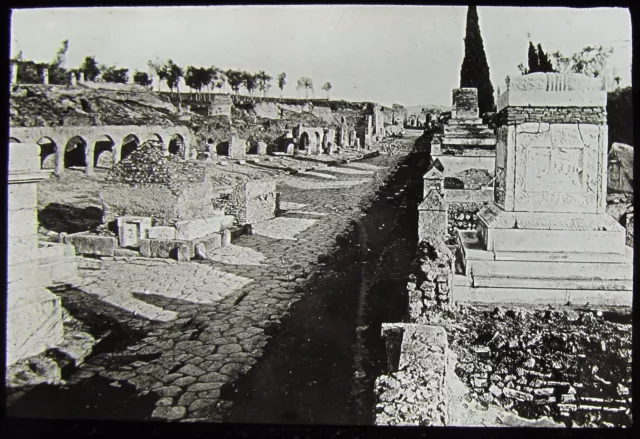 Glass Magic Lantern Slide POMPEII TOMBS C1910 PHOTO ITALY