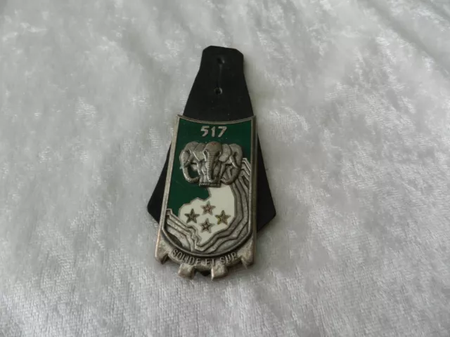 Ancien insigne militaire émaillé 517° Régiment du Train Fraisse G 2749