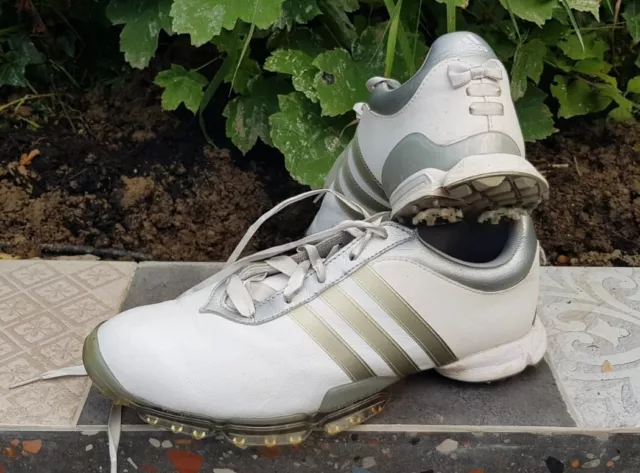 ADIDAS DAMEN GOLFSCHUHE TOUR GRÖßE:42 UK8 LEDER WEIß NEUWERTIG